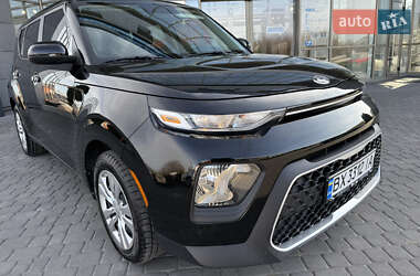 Позашляховик / Кросовер Kia Soul 2020 в 