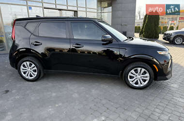 Позашляховик / Кросовер Kia Soul 2020 в 