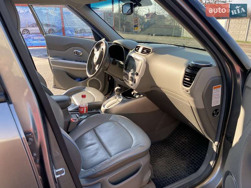 Внедорожник / Кроссовер Kia Soul 2015 в Львове