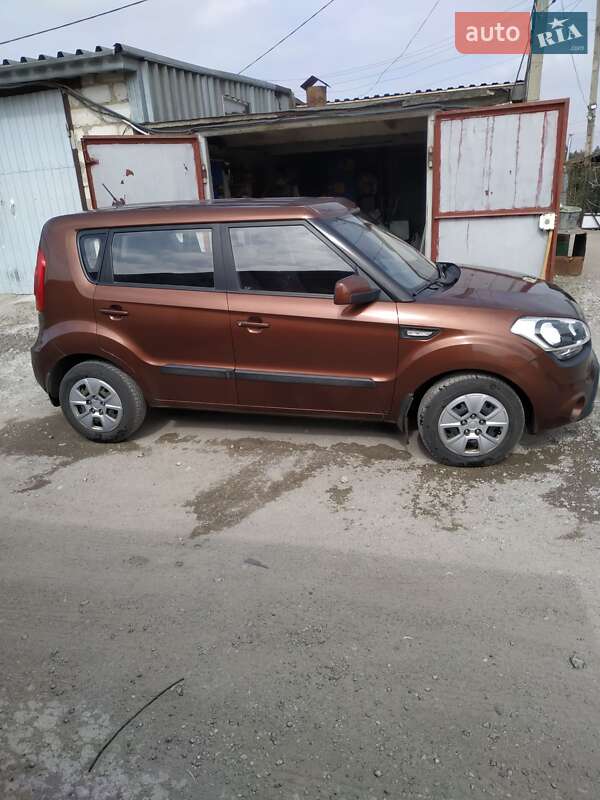Внедорожник / Кроссовер Kia Soul 2012 в Каменском