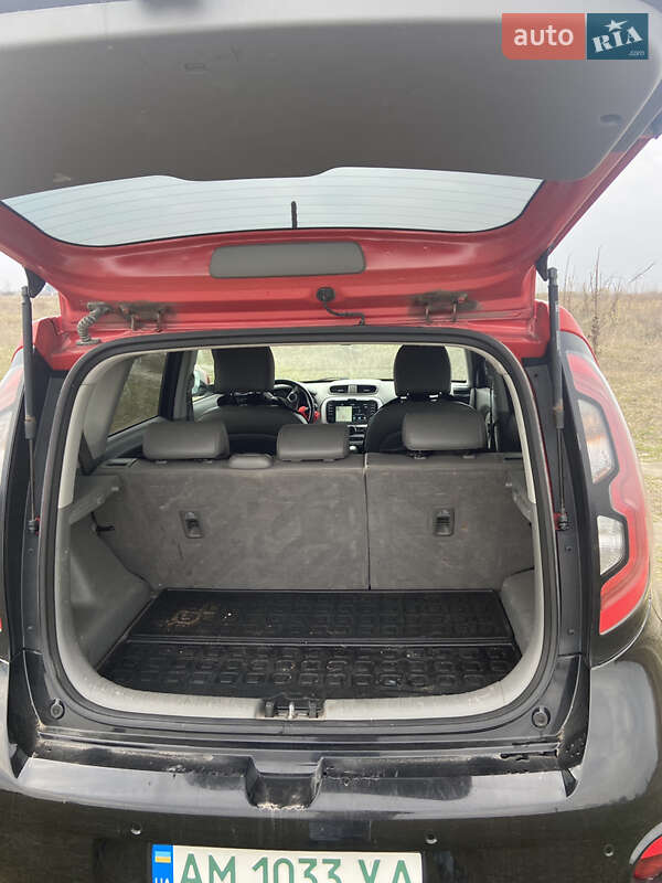 Позашляховик / Кросовер Kia Soul 2015 в Житомирі