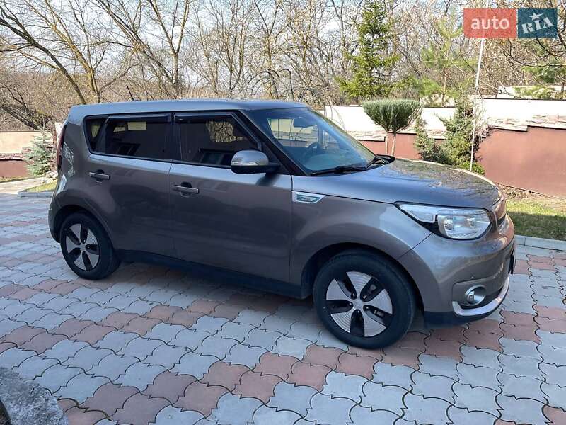 Позашляховик / Кросовер Kia Soul 2015 в Білій Церкві фото 4 Позашляховик / Кросовер Kia Soul 2015 в Білій Церкві