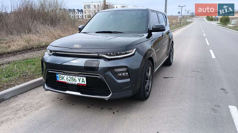 Позашляховик / Кросовер Kia Soul 2019 в 