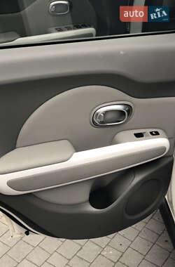 Внедорожник / Кроссовер Kia Soul 2017 в 