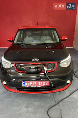 Внедорожник / Кроссовер Kia Soul 2016 в 