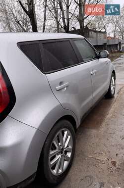 Позашляховик / Кросовер Kia Soul 2018 в 