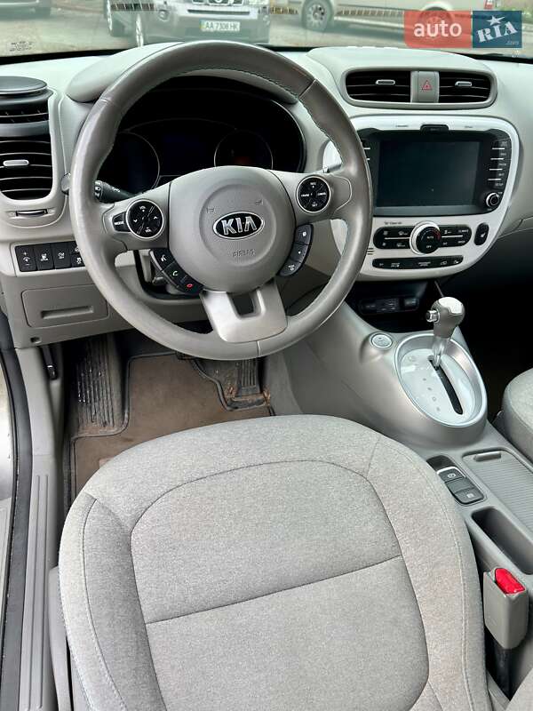 Внедорожник / Кроссовер Kia Soul 2016 в Киеве