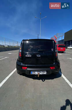 Внедорожник / Кроссовер Kia Soul 2010 в 