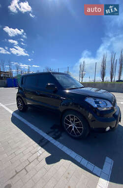 Внедорожник / Кроссовер Kia Soul 2010 в 