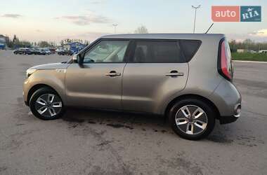 Позашляховик / Кросовер Kia Soul 2018 в 