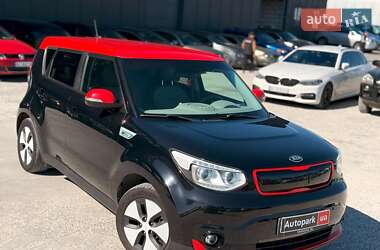Внедорожник / Кроссовер Kia Soul 2016 в 