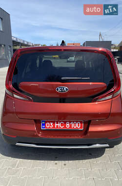 Позашляховик / Кросовер Kia Soul 2020 в 