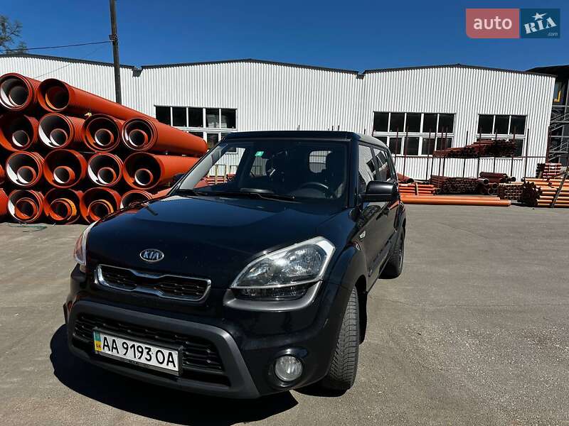 Позашляховик / Кросовер Kia Soul 2011 в Києві