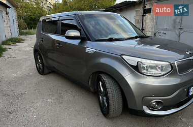 Позашляховик / Кросовер Kia Soul 2017 в Харкові