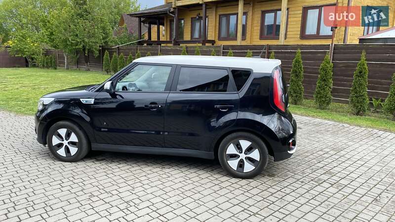 Позашляховик / Кросовер Kia Soul 2016 в Києві