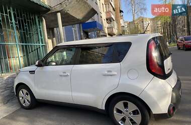 Внедорожник / Кроссовер Kia Soul 2015 в 