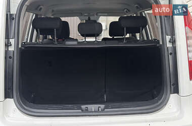 Позашляховик / Кросовер Kia Soul 2012 в 