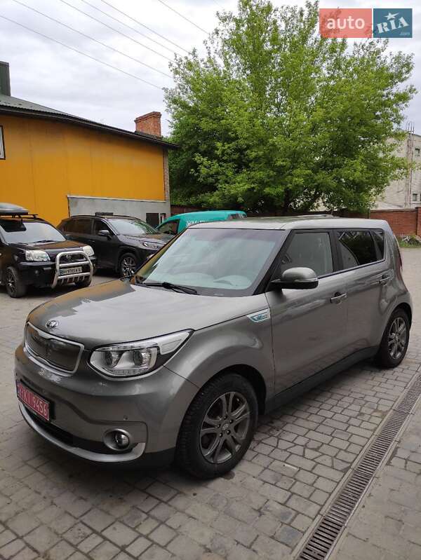Внедорожник / Кроссовер Kia Soul 2015 в Киеве