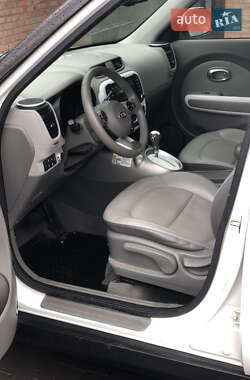 Внедорожник / Кроссовер Kia Soul 2016 в 