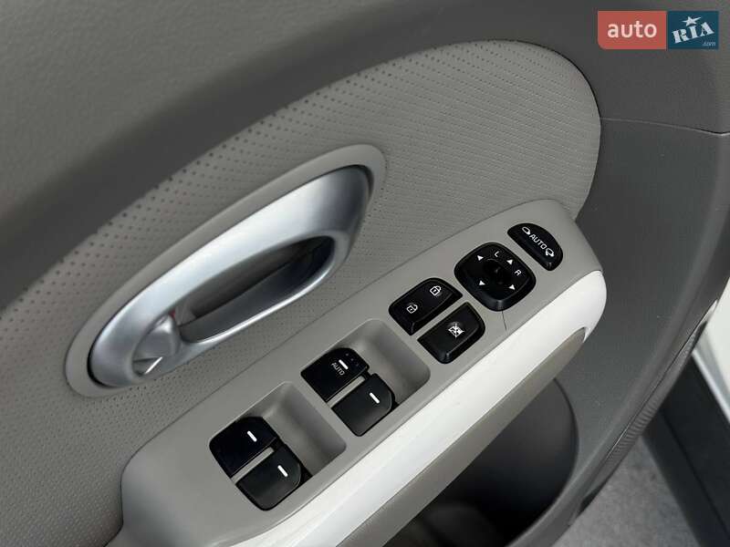 Позашляховик / Кросовер Kia Soul 2014 в Рівному