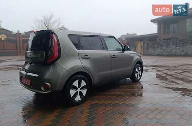 Внедорожник / Кроссовер Kia Soul 2015 в 