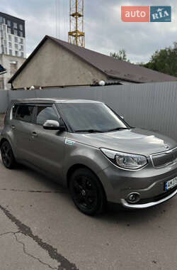 Позашляховик / Кросовер Kia Soul 2014 в Житомирі