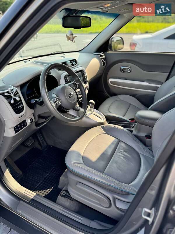 Позашляховик / Кросовер Kia Soul 2015 в Львові