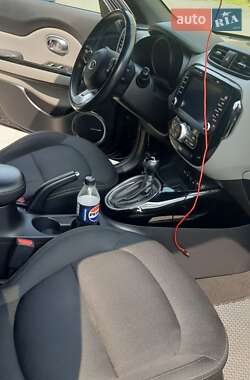 Внедорожник / Кроссовер Kia Soul 2017 в 