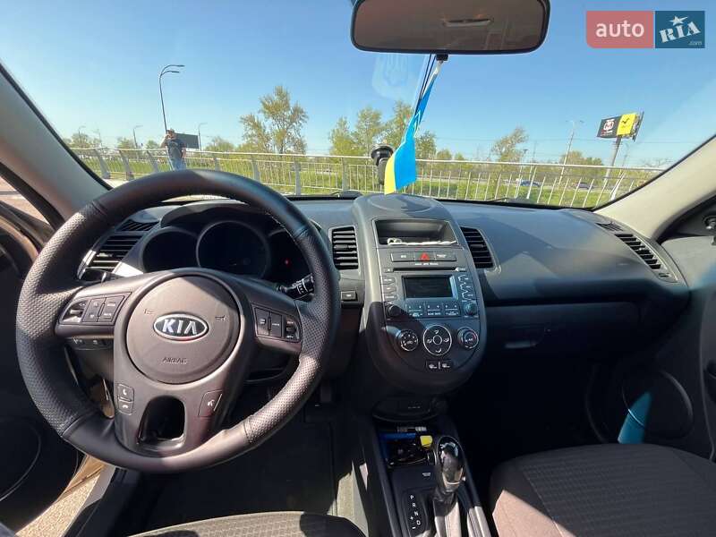 Позашляховик / Кросовер Kia Soul 2012 в Києві