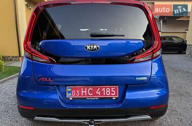 Внедорожник / Кроссовер Kia Soul 2020 в 