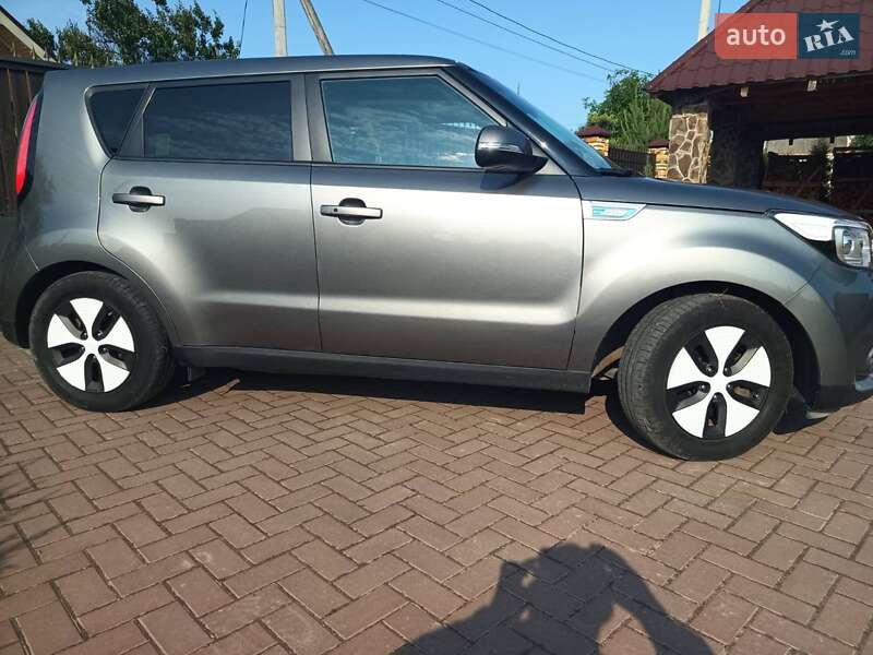 Позашляховик / Кросовер Kia Soul 2017 в Луцьку