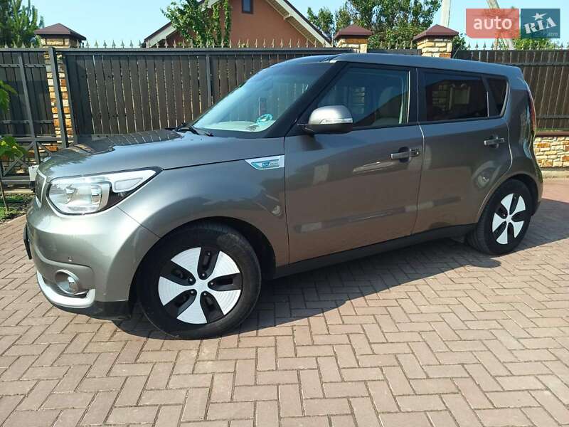 Позашляховик / Кросовер Kia Soul 2017 в Луцьку