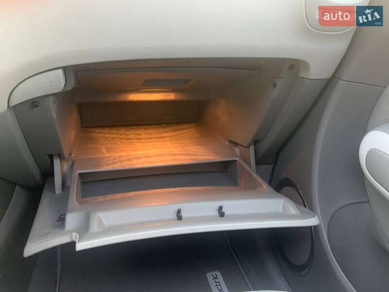 Внедорожник / Кроссовер Kia Soul 2015 в Львове фото 48 Внедорожник / Кроссовер Kia Soul 2015 в Львове