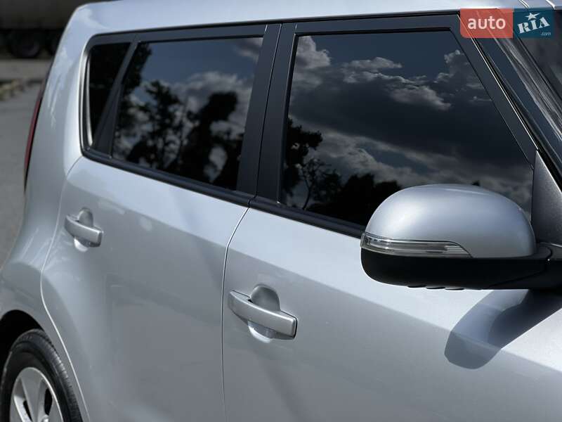 Внедорожник / Кроссовер Kia Soul 2014 в Харькове