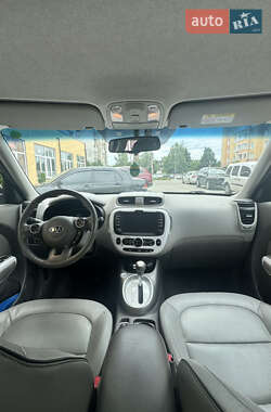 Позашляховик / Кросовер Kia Soul 2015 в Житомирі