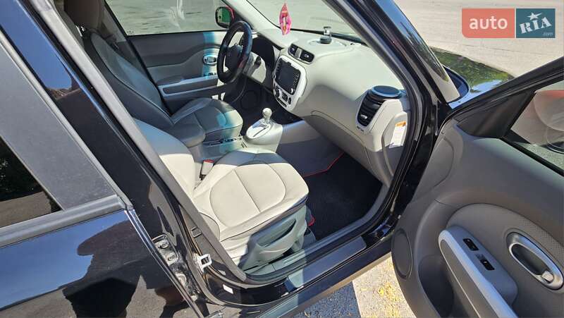 Позашляховик / Кросовер Kia Soul 2016 в Кременчуці