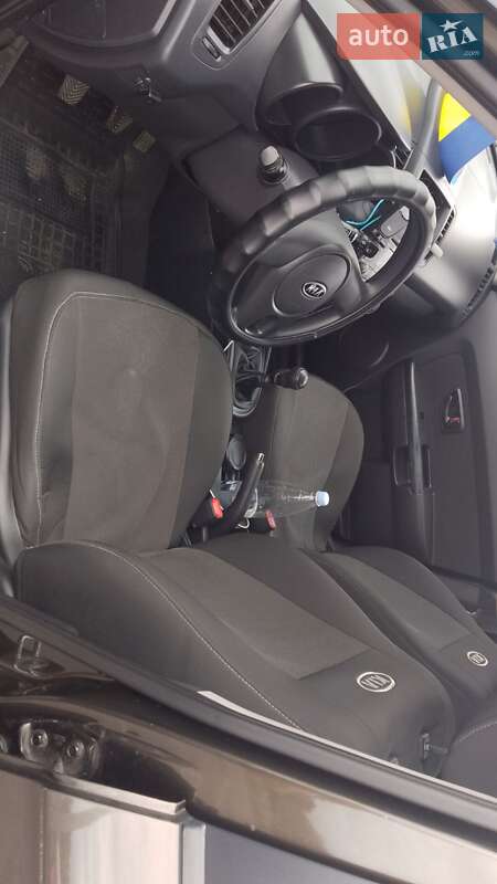 Позашляховик / Кросовер Kia Soul 2010 в Калинівці