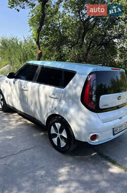 Внедорожник / Кроссовер Kia Soul 2017 в Каменском