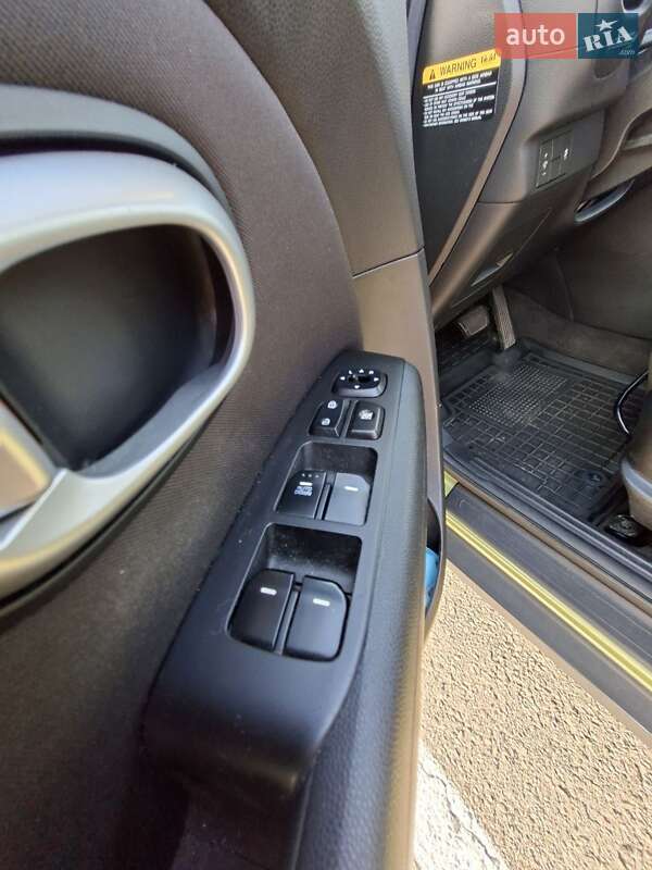 Внедорожник / Кроссовер Kia Soul 2015 в Киеве