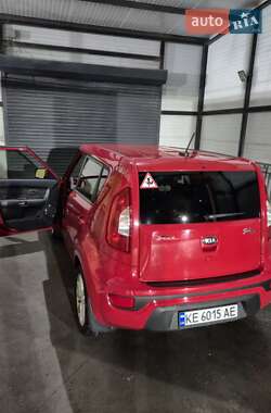 Внедорожник / Кроссовер Kia Soul 2012 в Каменском