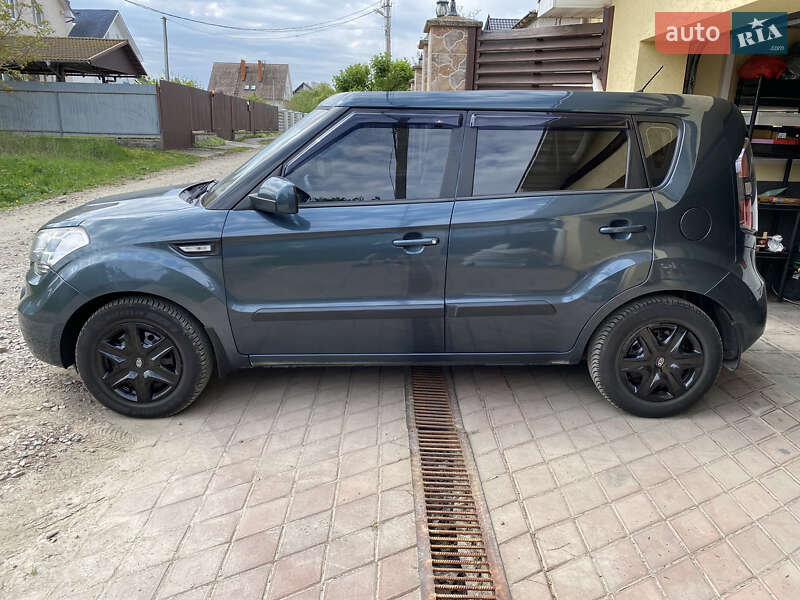 Внедорожник / Кроссовер Kia Soul 2010 в Ирпене