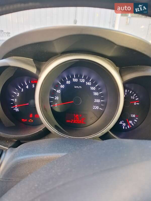 Позашляховик / Кросовер Kia Soul 2013 в Києві