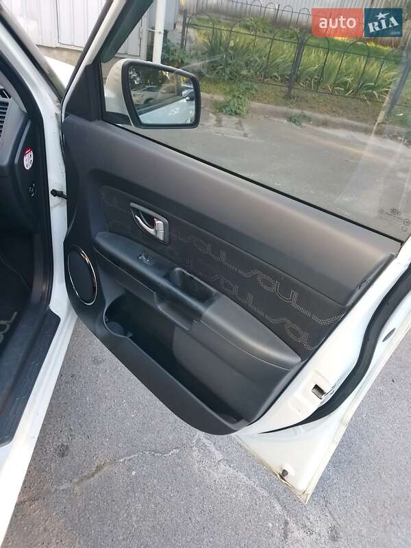 Позашляховик / Кросовер Kia Soul 2013 в Києві