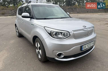 Внедорожник / Кроссовер Kia Soul 2016 в Новой Водолаге