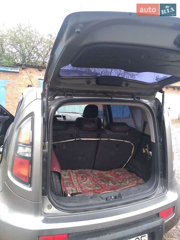 Внедорожник / Кроссовер Kia Soul 2011 в Кобеляках