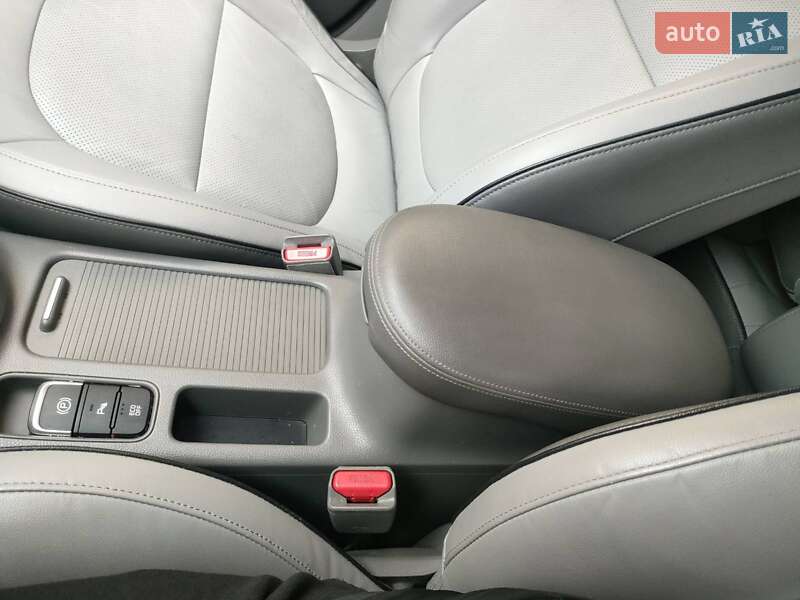 Позашляховик / Кросовер Kia Soul 2017 в Львові