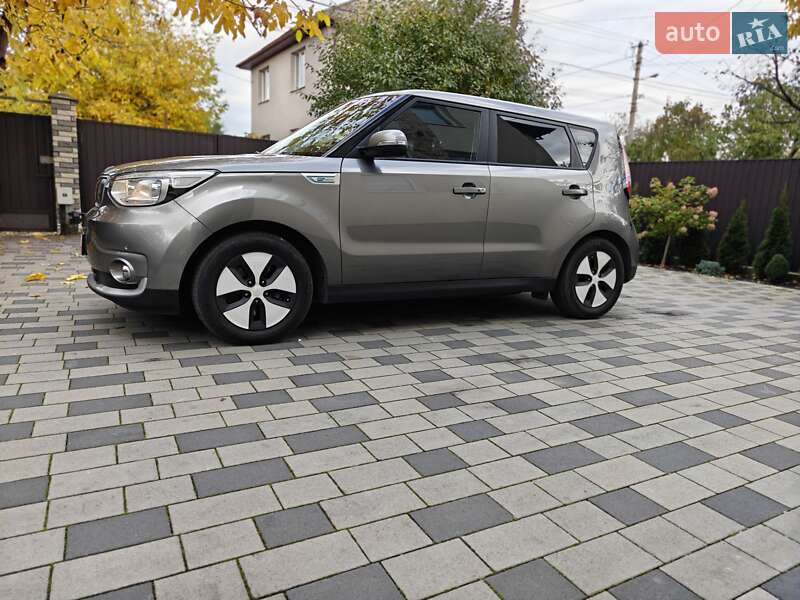 Внедорожник / Кроссовер Kia Soul 2015 в Ивано-Франковске