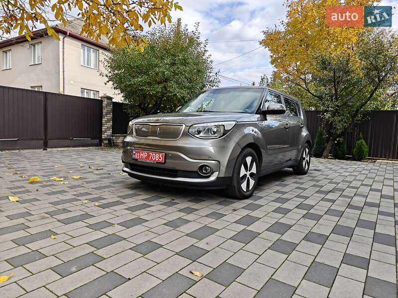 Внедорожник / Кроссовер Kia Soul 2015 в Ивано-Франковске
