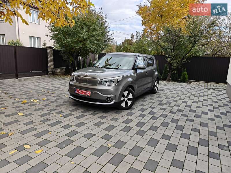 Внедорожник / Кроссовер Kia Soul 2015 в Ивано-Франковске