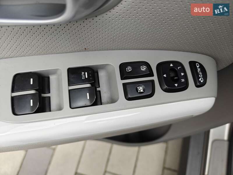 Внедорожник / Кроссовер Kia Soul 2015 в Ивано-Франковске